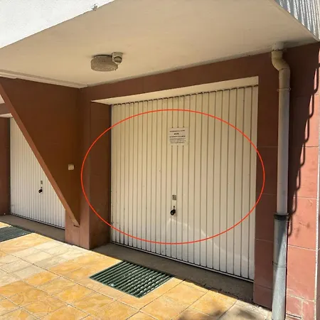Sunny View With Garage Apartmán
